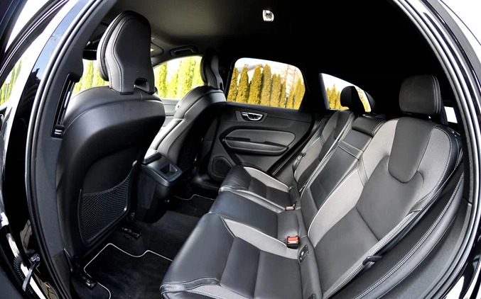 Volvo XC 60 cena 135000 przebieg: 98000, rok produkcji 2020 z Płock małe 497